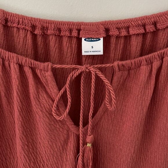 NWT Old Navy Oversized Top. 3/4 bell sleeves. Size Small - Picture 2 of 5